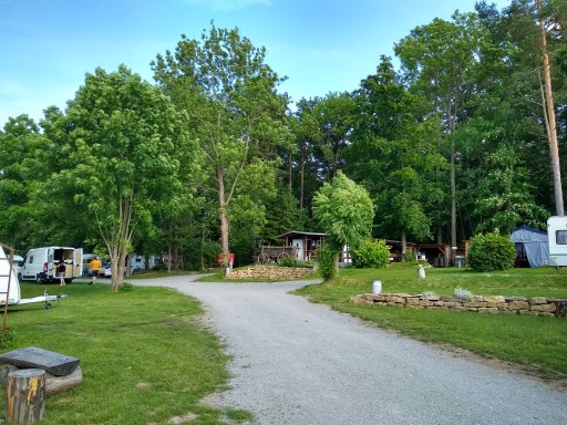 Der Campingplatz "Im Grünen" in Oettern